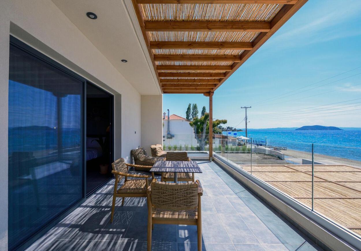 Amyntas Seafront Hotel نيوس مارماراس المظهر الخارجي الصورة