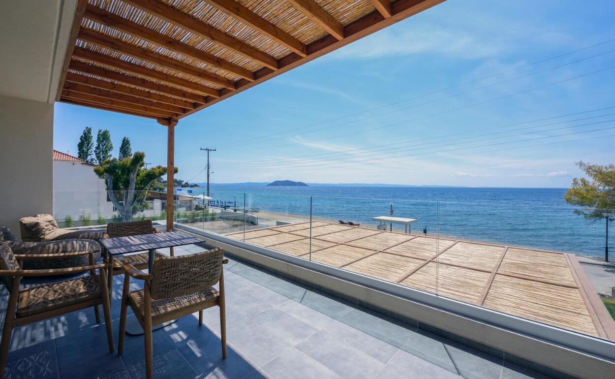 Amyntas Seafront Hotel نيوس مارماراس المظهر الخارجي الصورة